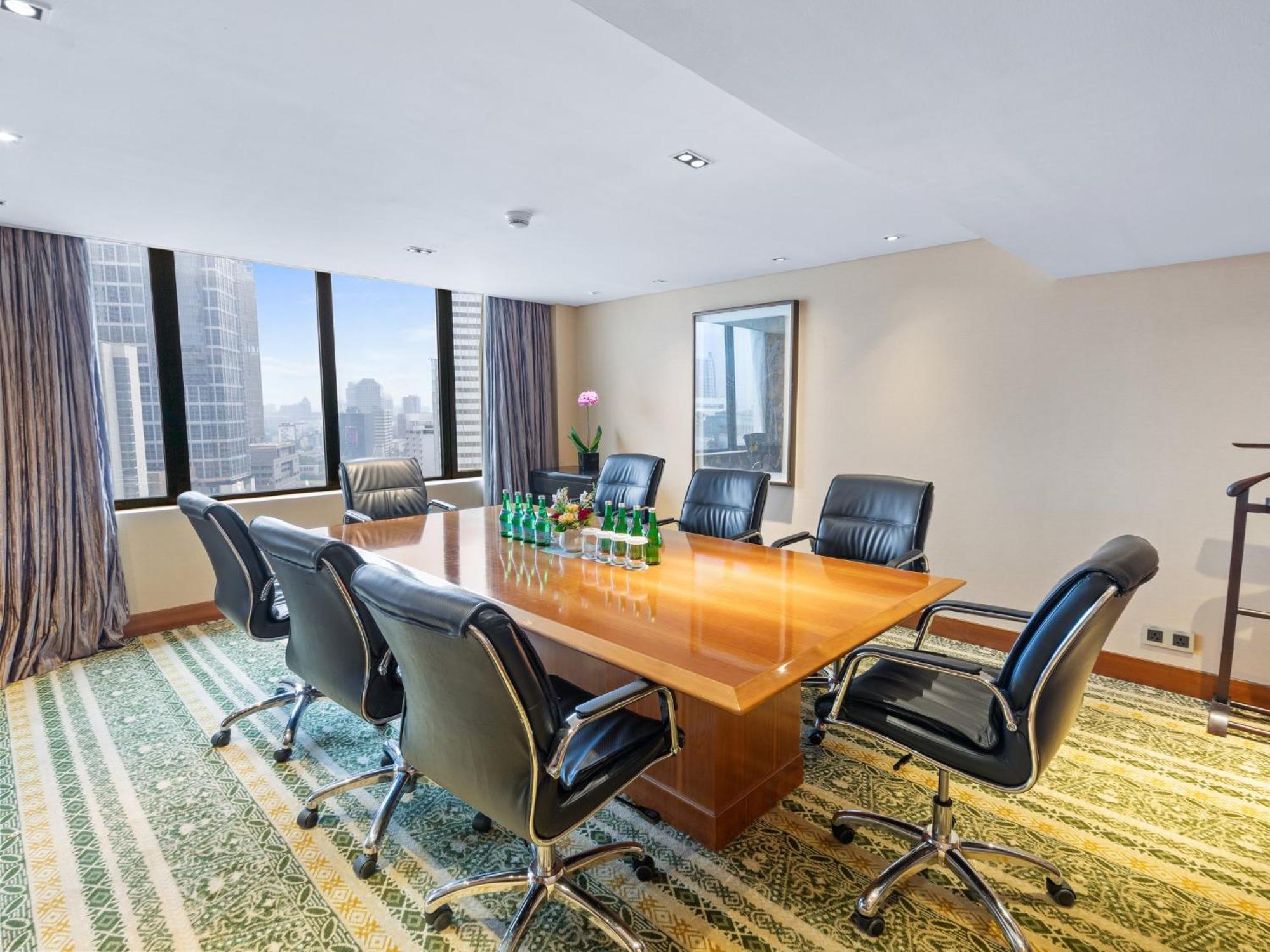 Urban Club Suite King,1619762012:JPEG